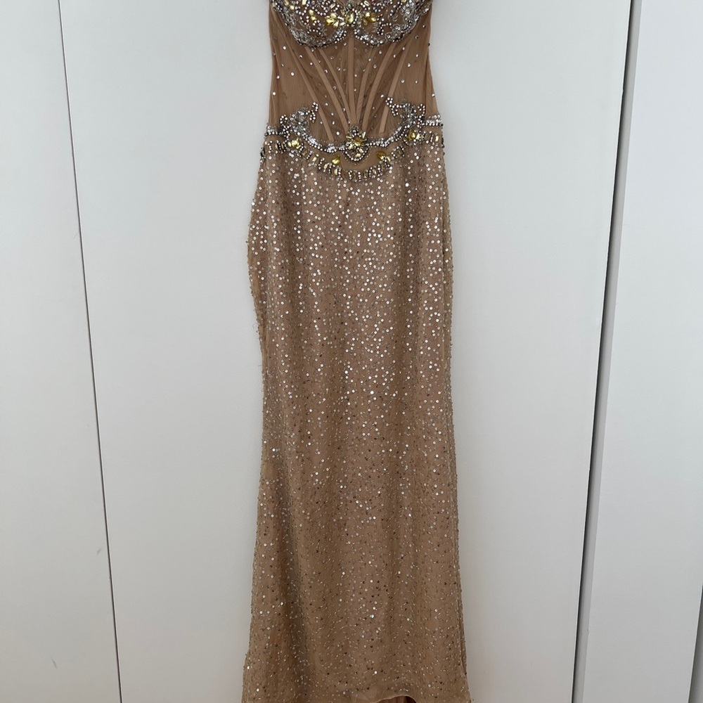 Sherri Hill Gold Prom Dress - Picture 3 of 10